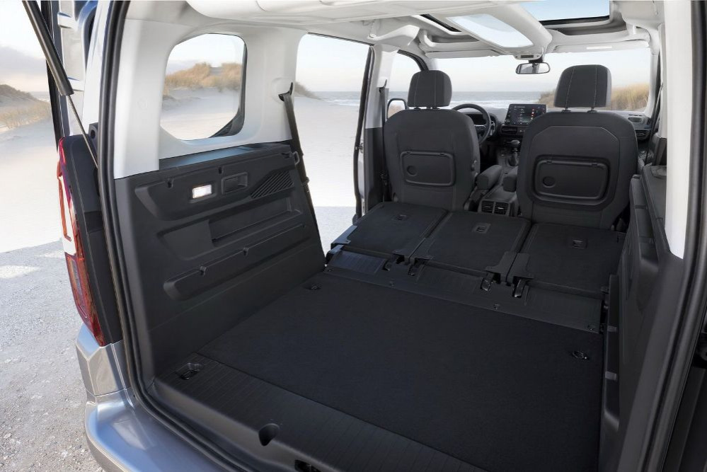 Огляд компактвена Opel Combo Life нового покоління