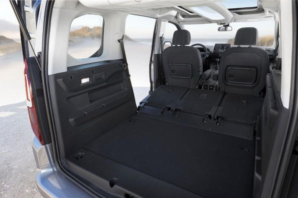 Огляд компактвена Opel Combo Life нового покоління Фото 8