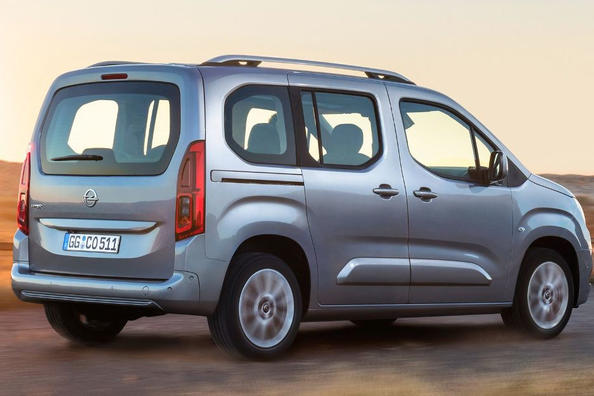 Огляд компактвена Opel Combo Life нового покоління Фото 7