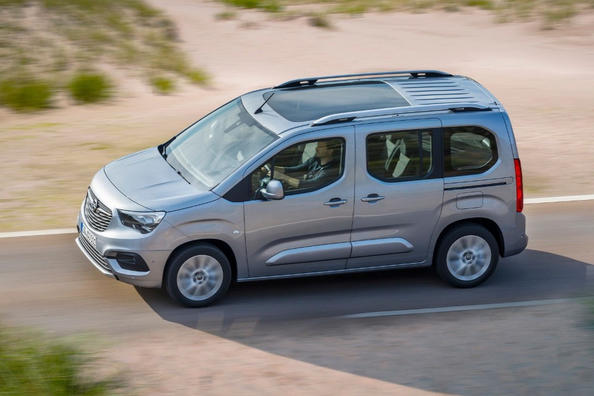 Огляд компактвена Opel Combo Life нового покоління Фото 3