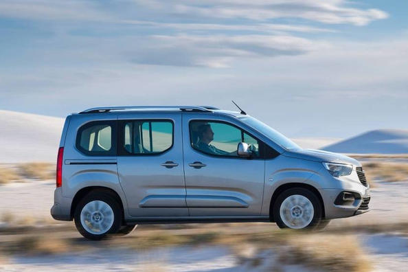 Огляд компактвена Opel Combo Life нового покоління Фото 2