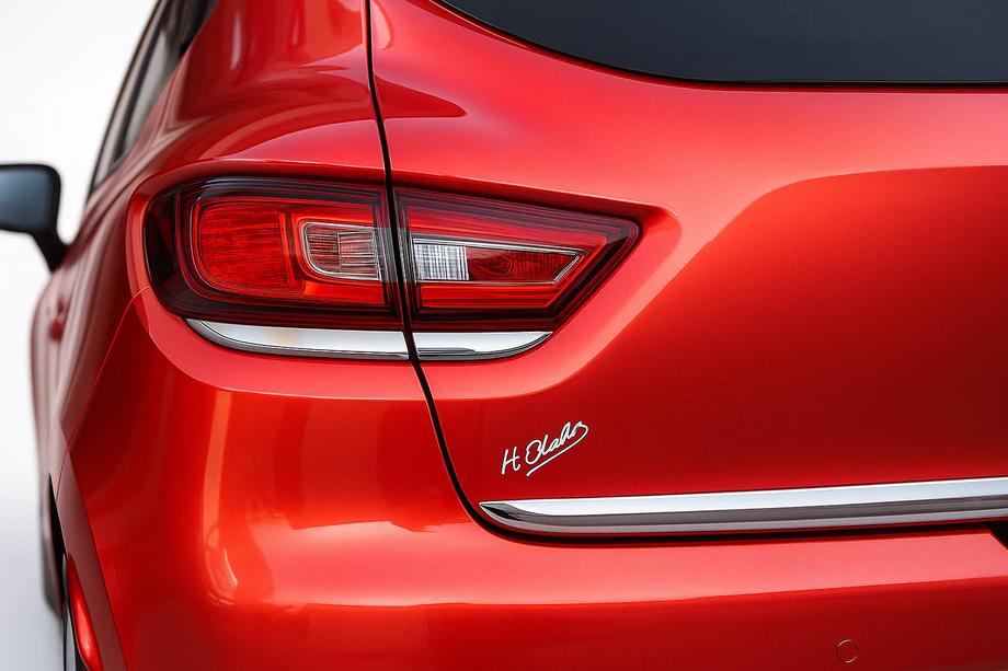 Renault Clio IV 2012-2019 рр. Накладка на задні ліхтарі (2 шт., чорний хром) Фото 3