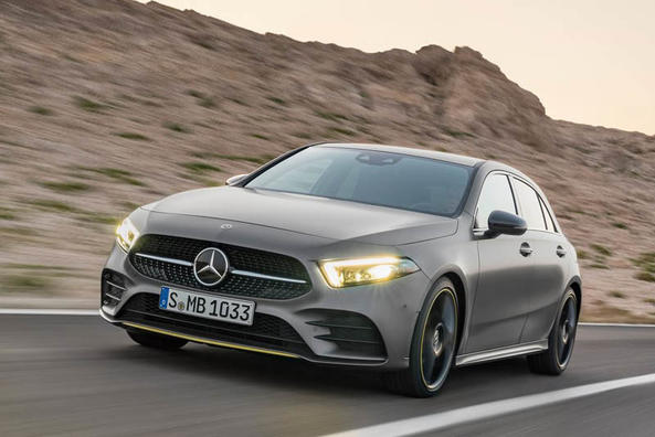 Огляд хетчбека Mercedes-Benz A-class четвертого покоління Фото 4