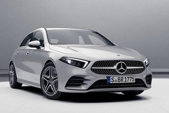 Огляд хетчбека Mercedes-Benz A-class четвертого покоління Фото 1