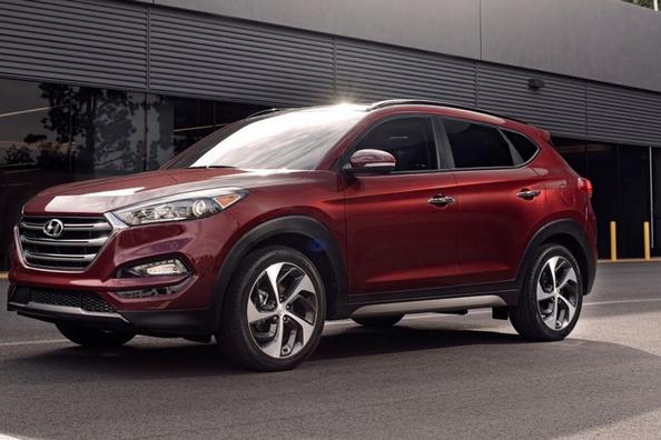 Огляд кросовера Hyundai Tucson третього покоління Фото 1