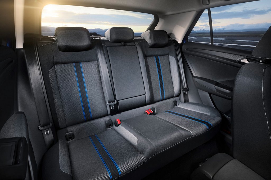Компактний кросовер Volkswagen T-Roc