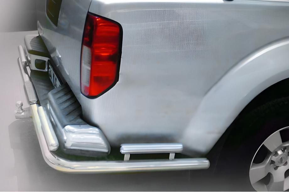 Nissan Navara 2006-2015 рр. Задній захист AK003-Special (нерж) Фото 1