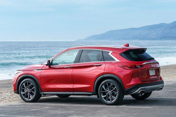 Преміальний кросовер Infiniti QX50