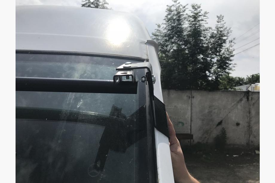 Mercedes Sprinter W901/902/903/904/905 1995-2006 рр. Козирьок на лобове скло (чорний глянець, 5мм) Фото 12