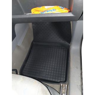 Гумові килимки з бортом (2 шт, Polytep) Volkswagen Caddy 2010-2015 рр. фото 4