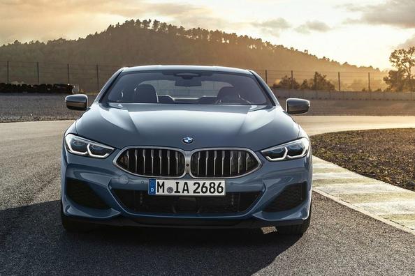 Огляд нового повнопривідного купе BMW 8-Series Фото 4