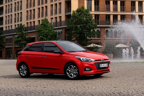 Оновлений п’ятидверний хетчбек Hyundai i20 Фото 1