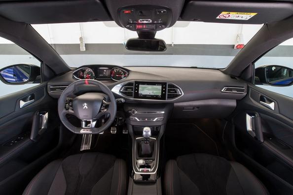 Огляд зарядженого хетчбека Peugeot 308 GTi Фото 7