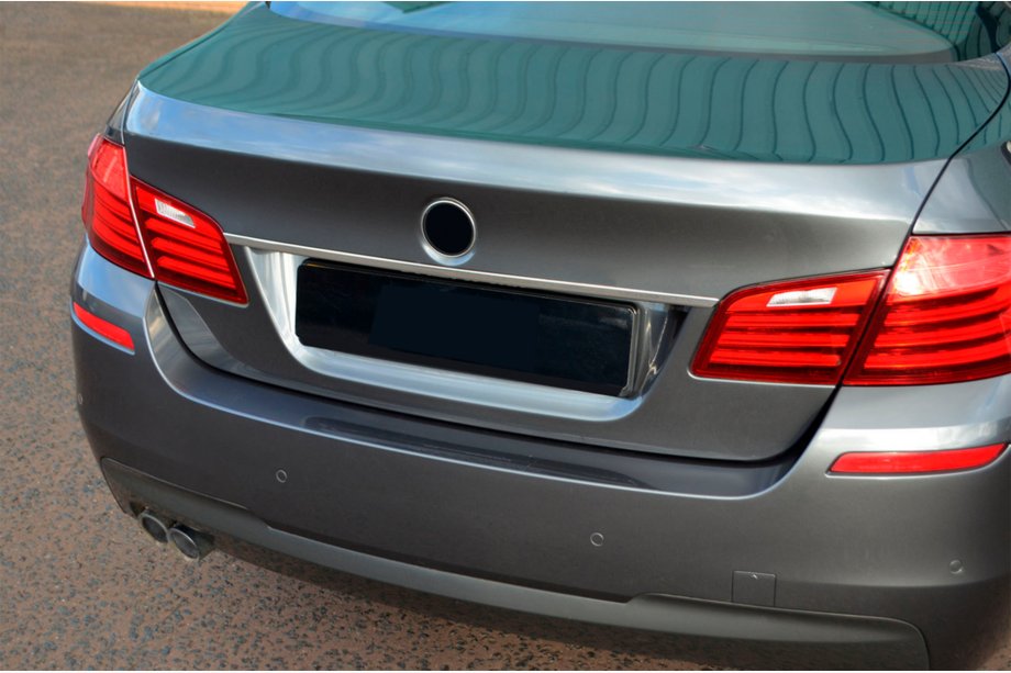 BMW 5 серія F10/F11 2010-2016 рр. Планка над номером SD (нерж.) Фото 4