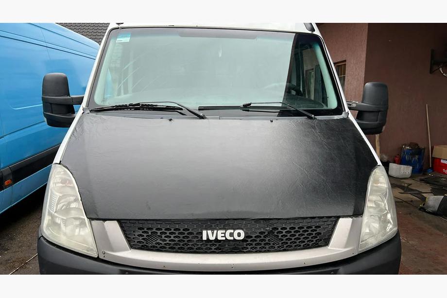 Iveco Daily 2006-2014 рр. Чохол капота (напис Daily) Image