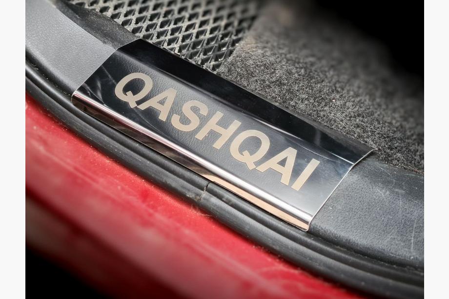 Nissan Qashqai 2010-2014 рр. Накладки на пластикові пороги (4 шт, нерж.) Фото 3