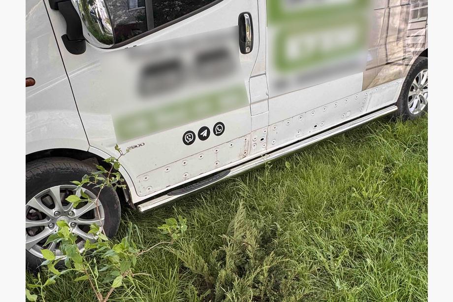 Nissan NV300/Primastar 2016- рр. Бічні труби (2 шт., нерж.) 70 мм, довга база Фото 6