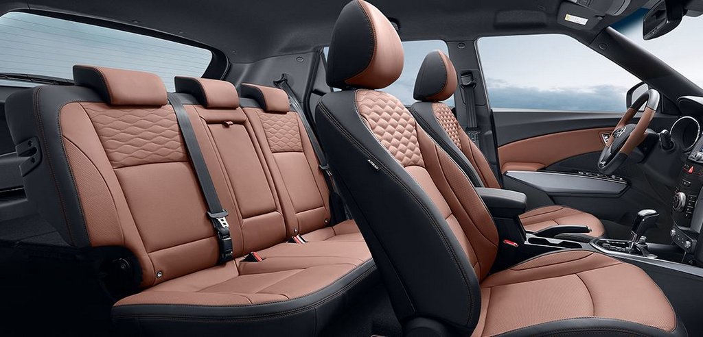 Компактний кросовер SsangYong Tivoli