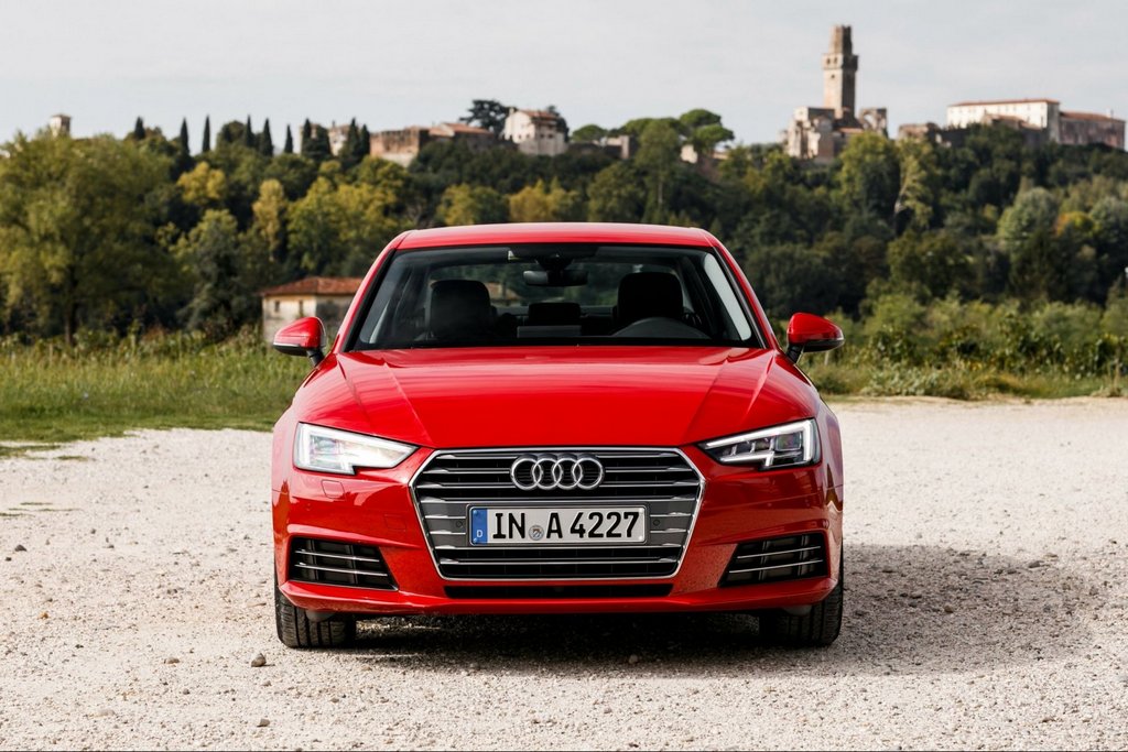 П’яте покоління седана Audi A4