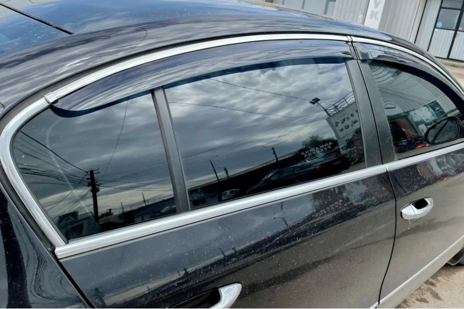 Volkswagen Passat B7 2012-2015 рр. Вітровики з хромованим молдингом молдингом SD (4 шт, EU, HIC) Фото 2