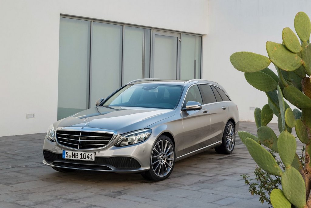 Огляд оновленого універсалу Mercedes-Benz C-class четвертої генерації
