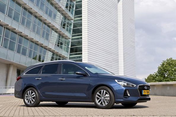 Огляд універсала Hyundai i30 Wagon третього покоління Фото 9