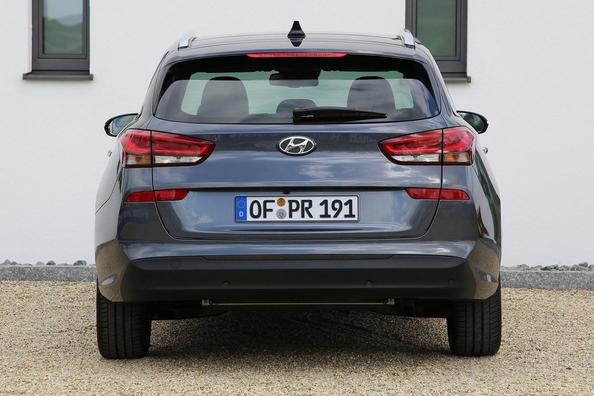 Огляд універсала Hyundai i30 Wagon третього покоління Фото 8