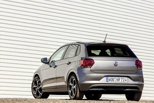 Шосте покоління хетчбека Volkswagen Polo Фото 7