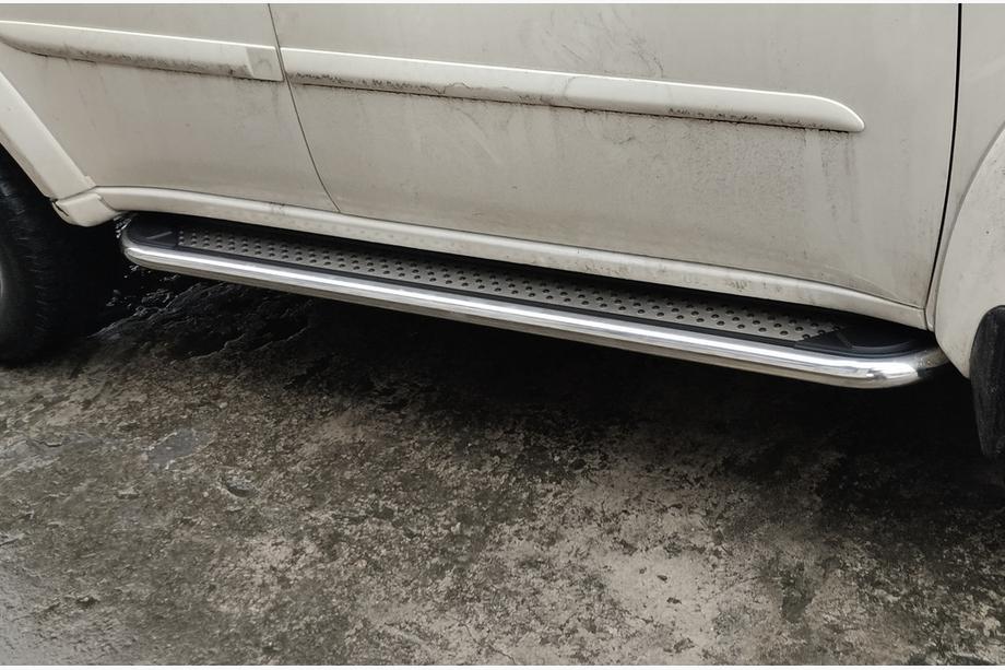 Mitsubishi Pajero Sport 2008-2015 рр. Бокові пороги Maydos V2 (2 шт., алюміній ↗ нерж) Image