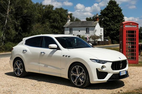 Огляд кросовера Maserati Levante