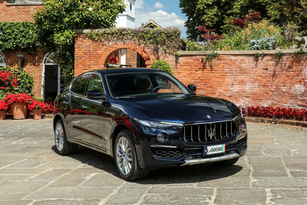 Огляд кросовера Maserati Levante