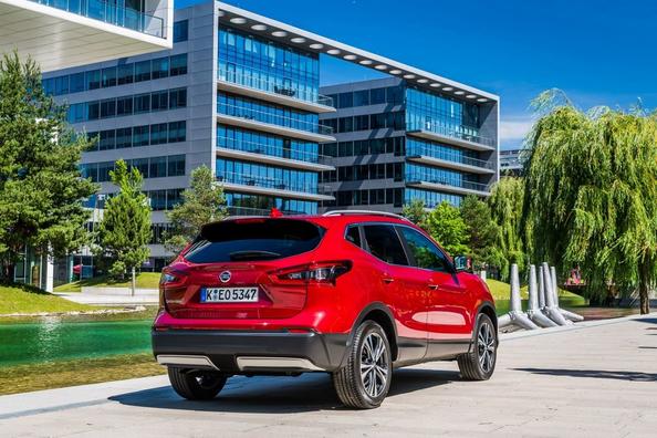 Огляд оновленого кросовера Nissan Qashqai другого покоління Фото 8