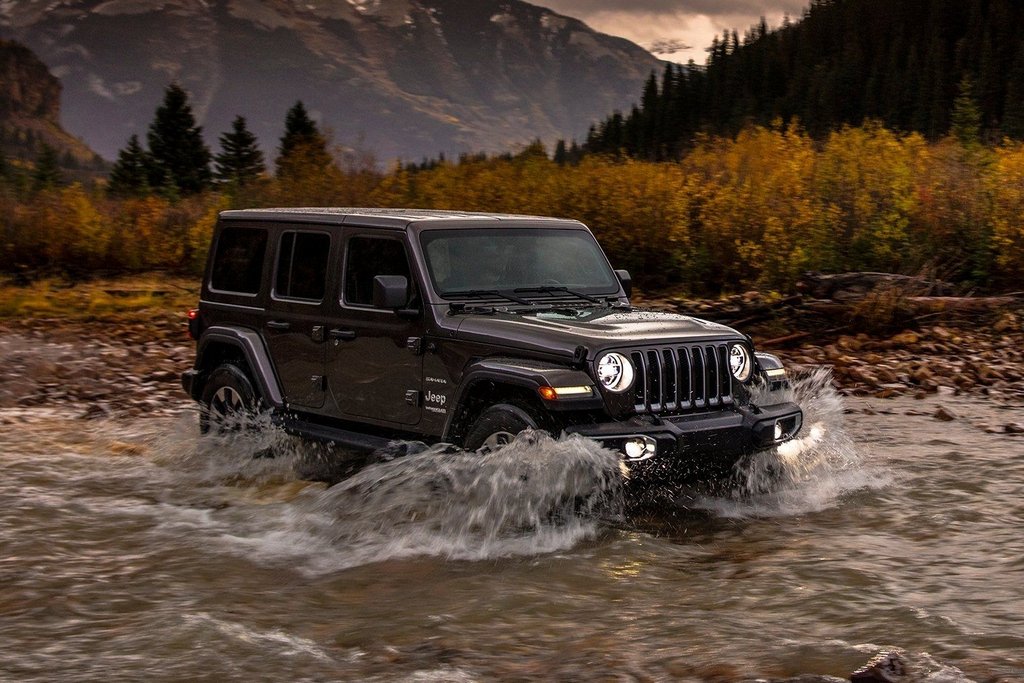 П’ятидверний позашляховик Jeep Wrangler четвертого покоління
