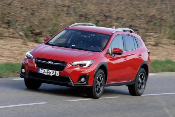 Огляд компактного кросовера Subaru XV