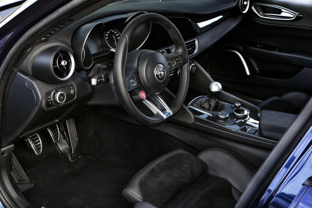 Огляд седана Alfa Romeo Giulia