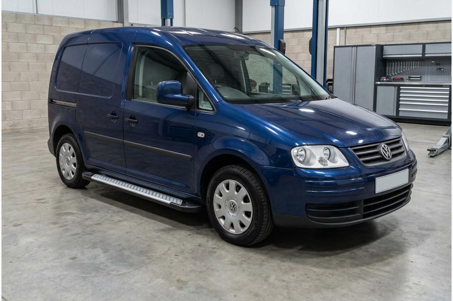 Volkswagen Caddy 2004-2010 рр. Бокові пороги Allmond Grey (2 шт., алюм) Максі база Фото 1