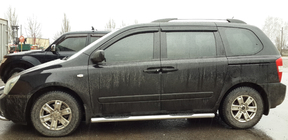 Kia Carnival 2002-2013 рр. Бічні труби (2 шт., нерж) фото 3