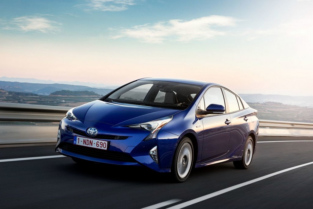 Четверте покоління гібридного хетчбека Toyota Prius