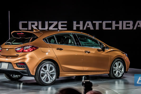 Хетчбек другого покоління Chevrolet Cruze Фото 9