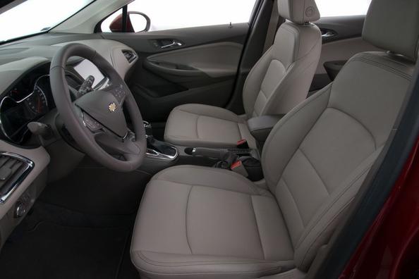 Хетчбек другого покоління Chevrolet Cruze Фото 6