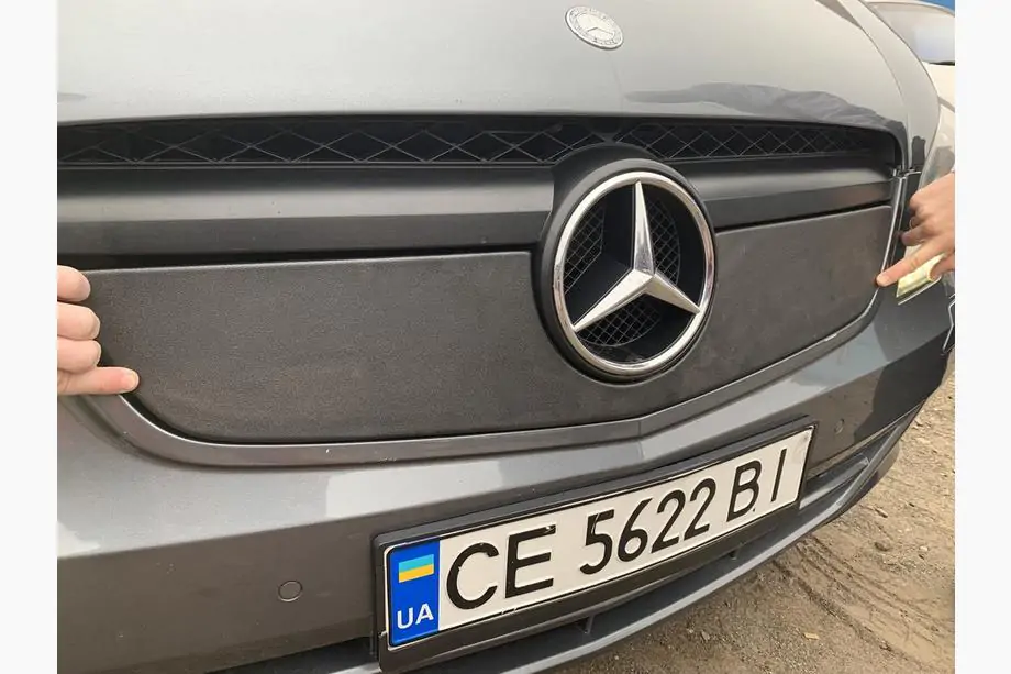 Mercedes Vito W639 2004-2014 рр. Зимова накладка на решітку V1 (2010-2015) Глянцева Фото 3