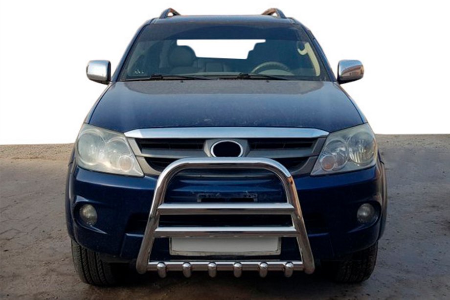 Toyota Fortuner 2006-2015 рр. Кенгурятник F12-11 (нерж)