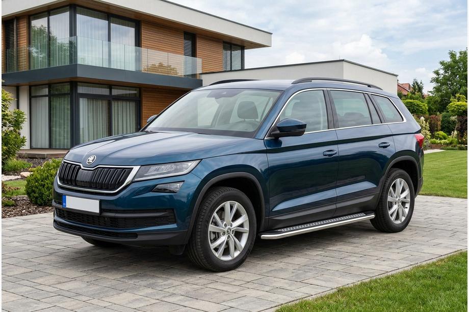 Skoda Kodiaq 2016-2023 рр. Бокові пороги Maydos V2 (2 шт., алюміній ↗ нерж) Фото 1