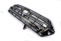 Toyota Land Cruiser 200 2007-2021 рр. Решітка 2016-2021 (LED) фото 3