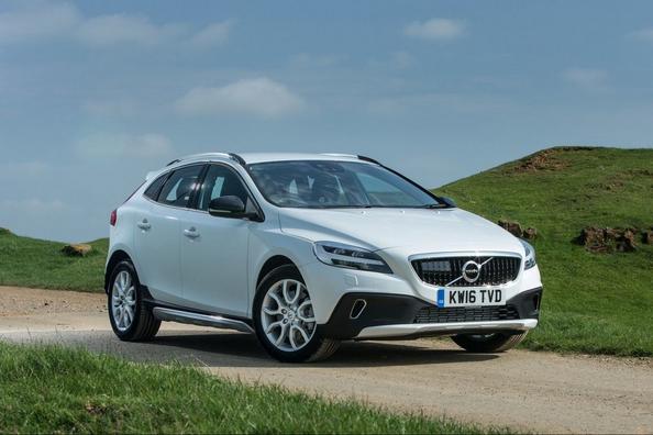 Огляд позашляхової версії хетчбека Volvo V40 Cross Country Фото 7
