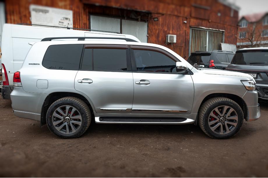 Toyota Land Cruiser 200 2007-2021 рр. Комплект дверних молдингів (2016-2021) Фото 5