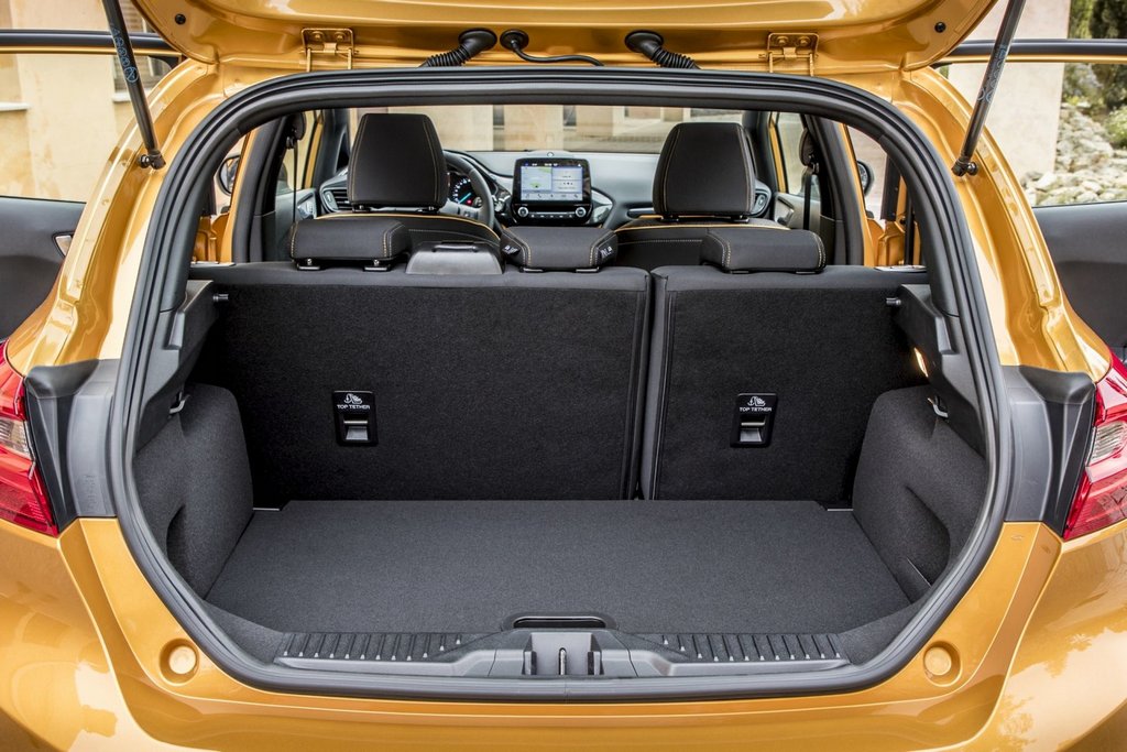 Огляд кроссоверной версії хетчбека Ford Fiesta Active