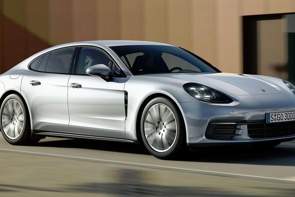 Огляд другого покоління Porsche Panamera