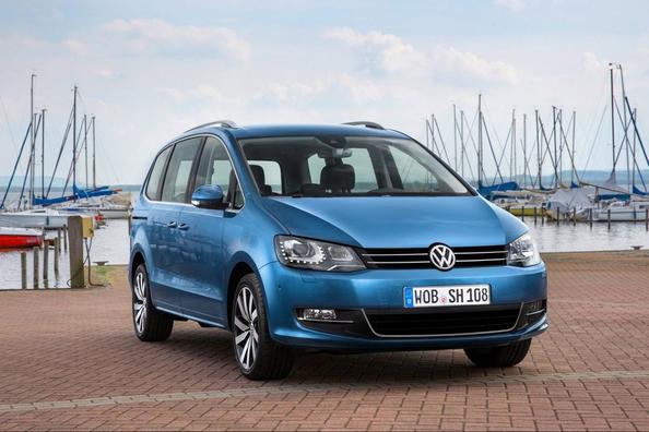 Оновлений мінівен Volkswagen Sharan другого покоління Фото 10
