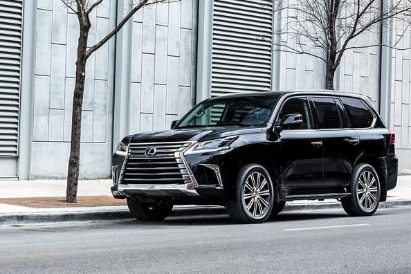 Огляд оновленого позашляховика Lexus LX Фото 1